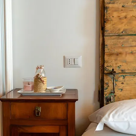 לינה וארוחת בוקר Il Gufo 3*